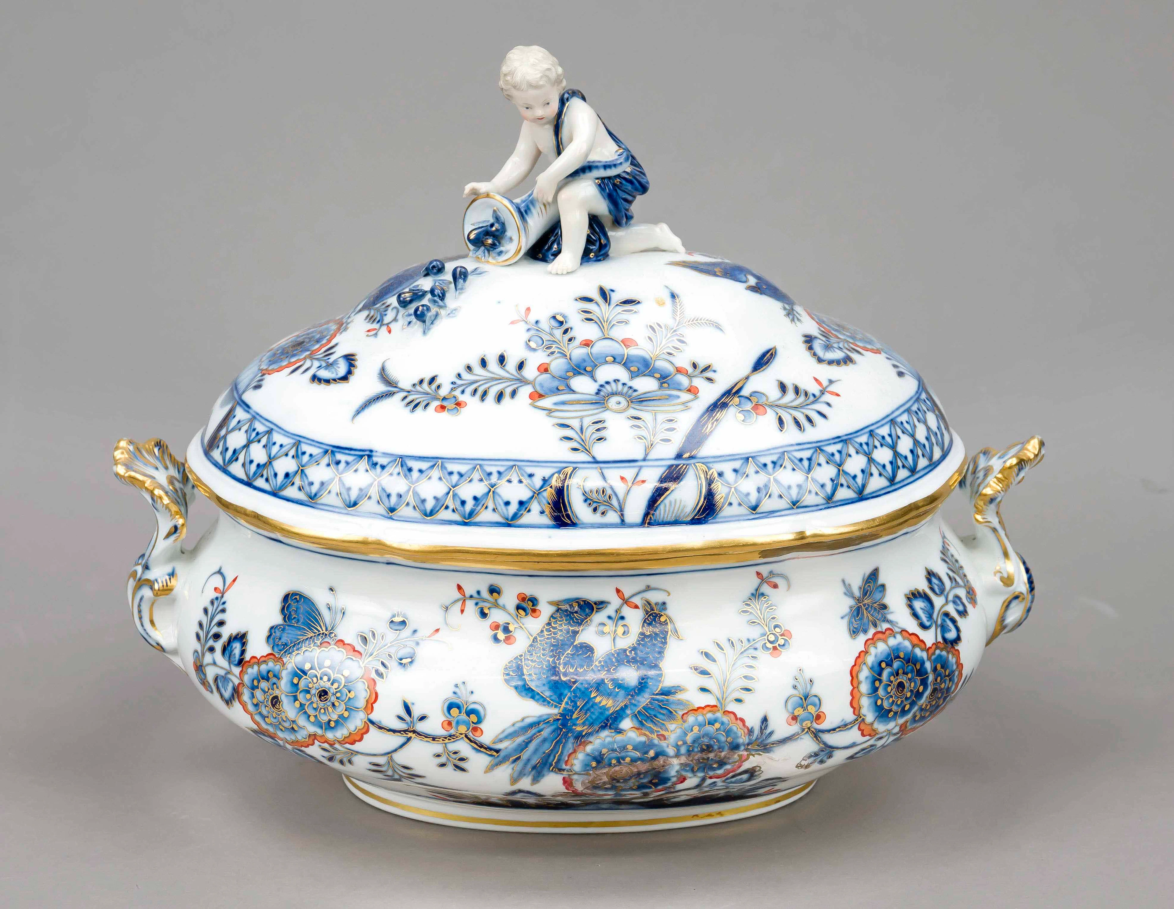 Ovale Deckelterrine, Meissen, Kna