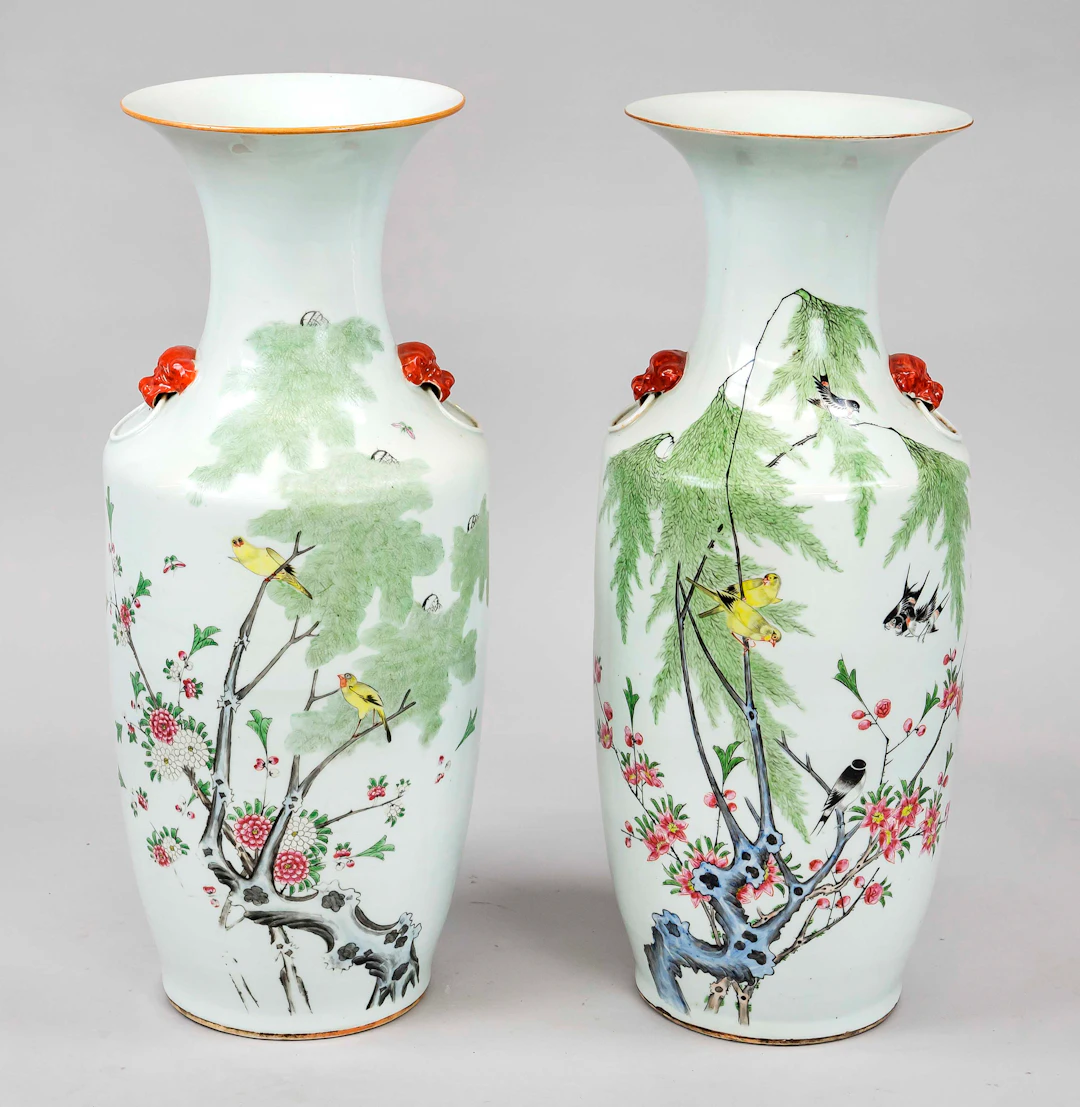 2 famille rose Vase, China, wohl
