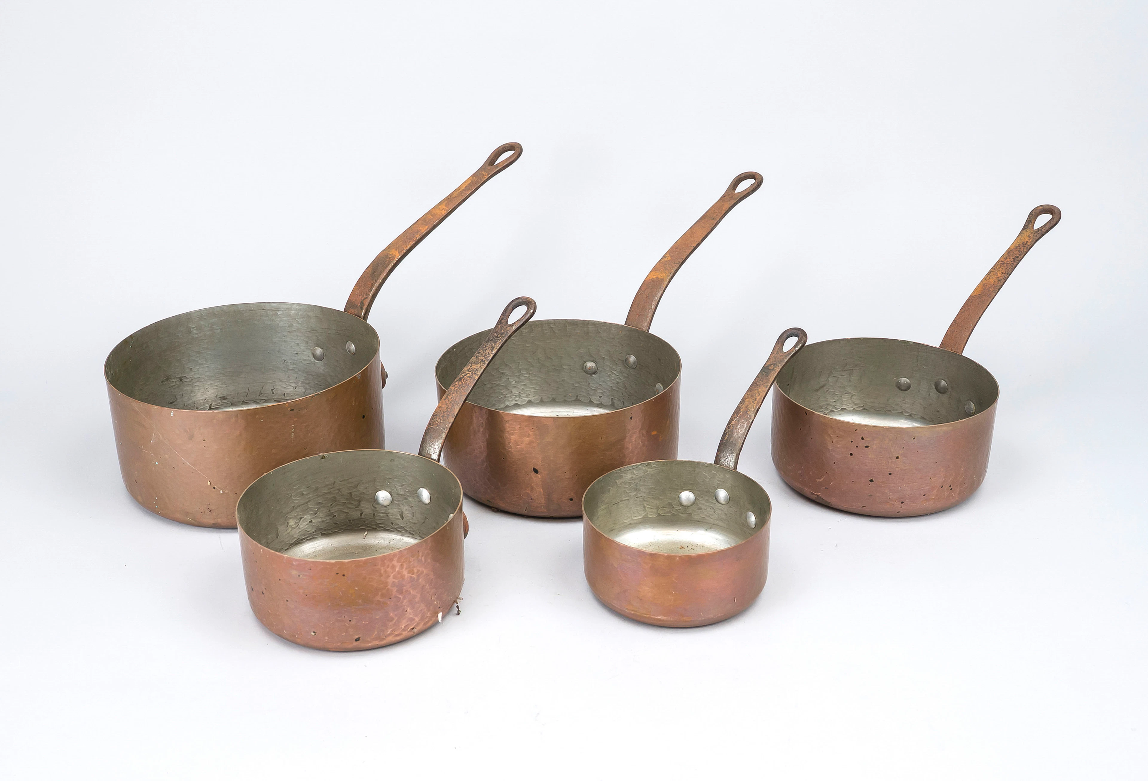 Set von 5 Kupfertöpfen, 19./20. J
