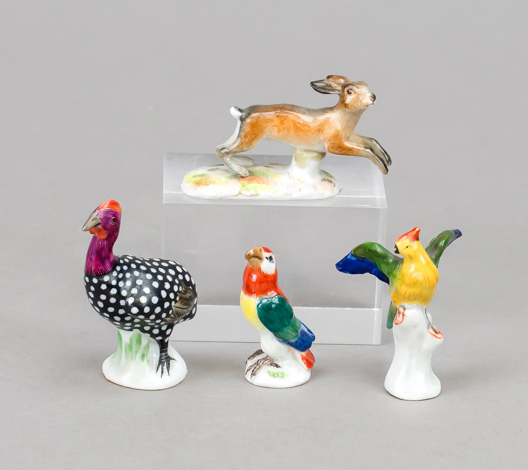 4 Miniatur Figuren, 20. Jh., 3 x