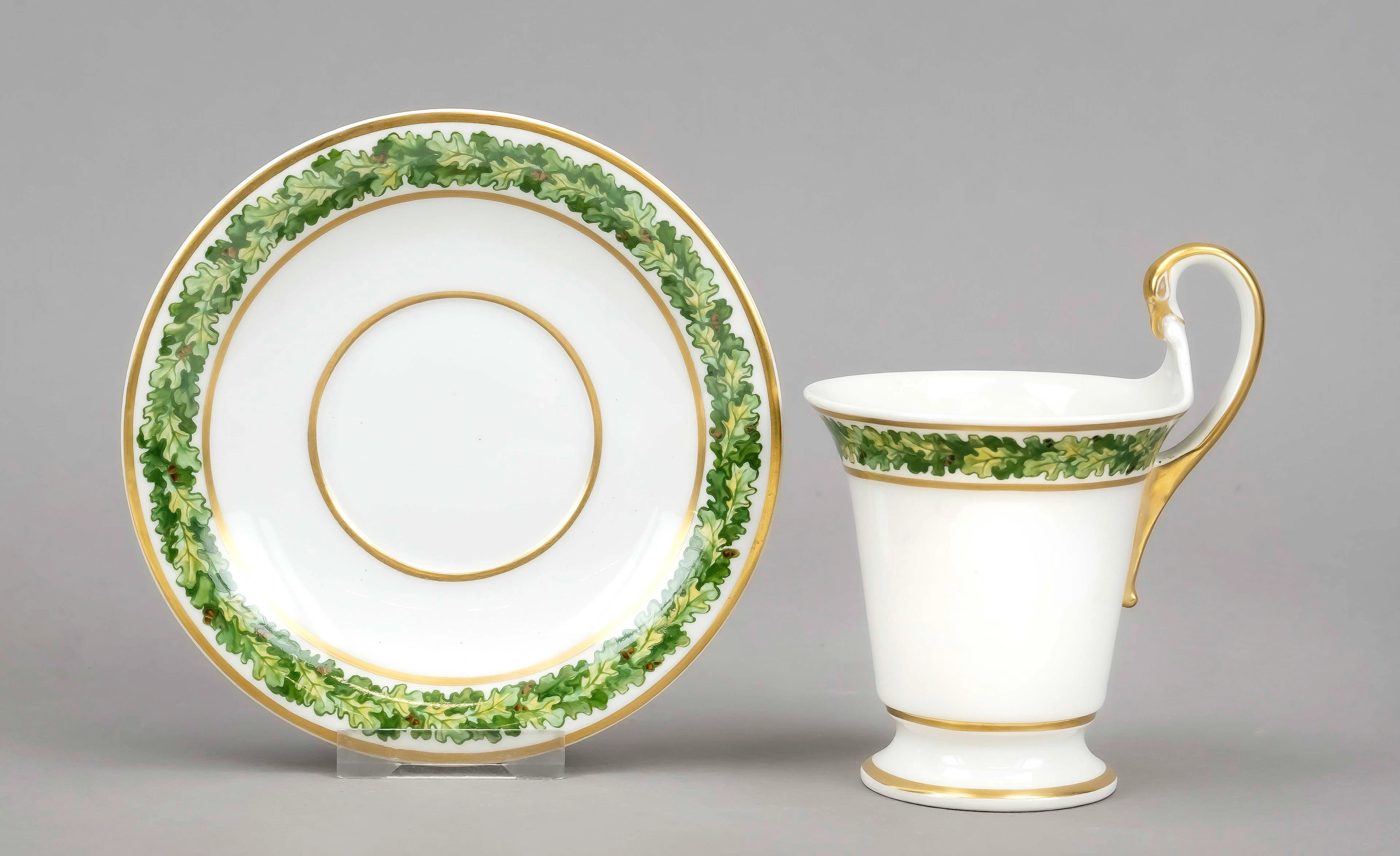 Tasse mit UT, KPM Berlin, Kriegsm