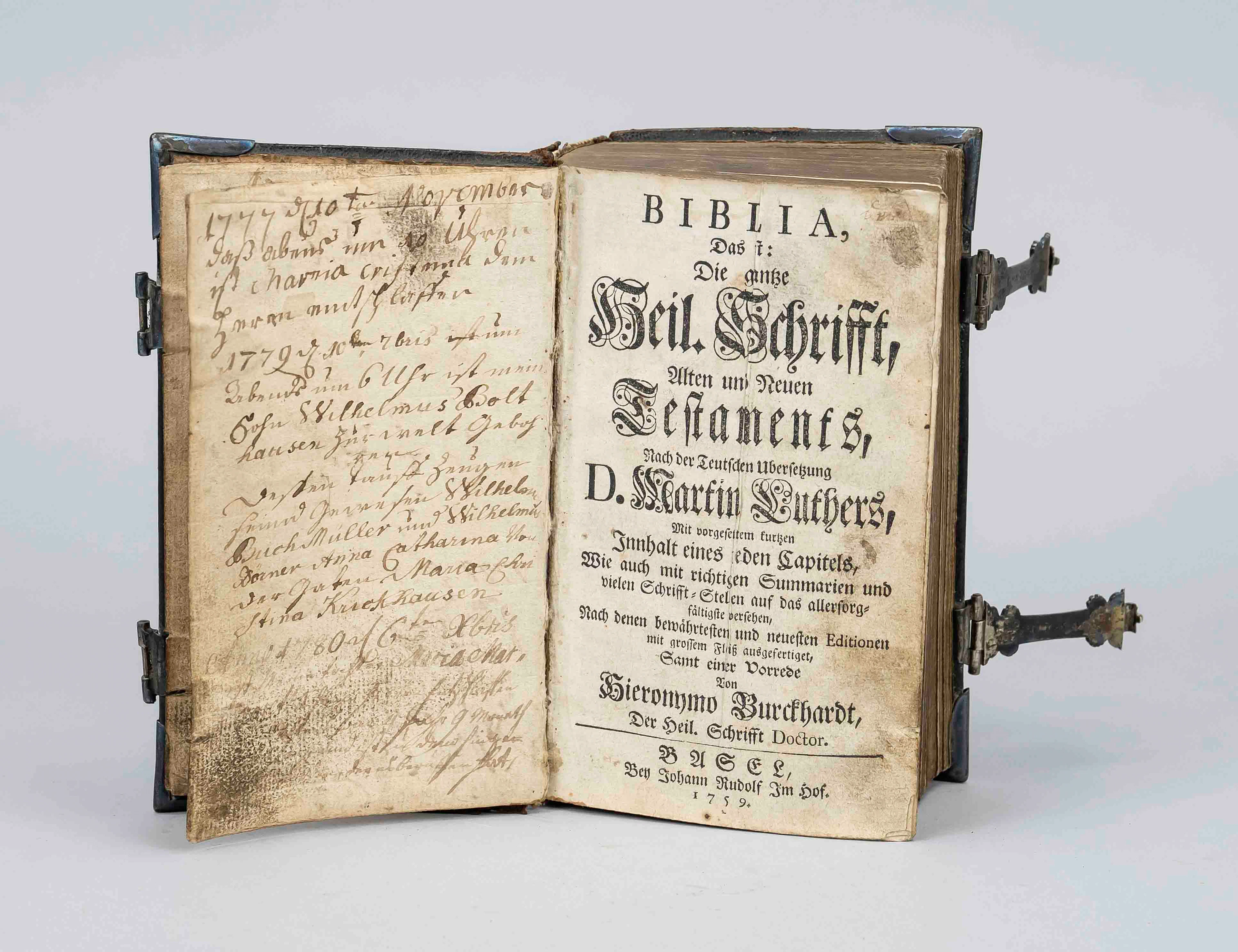 Bibel mit Silberbeschlägen, 18. J