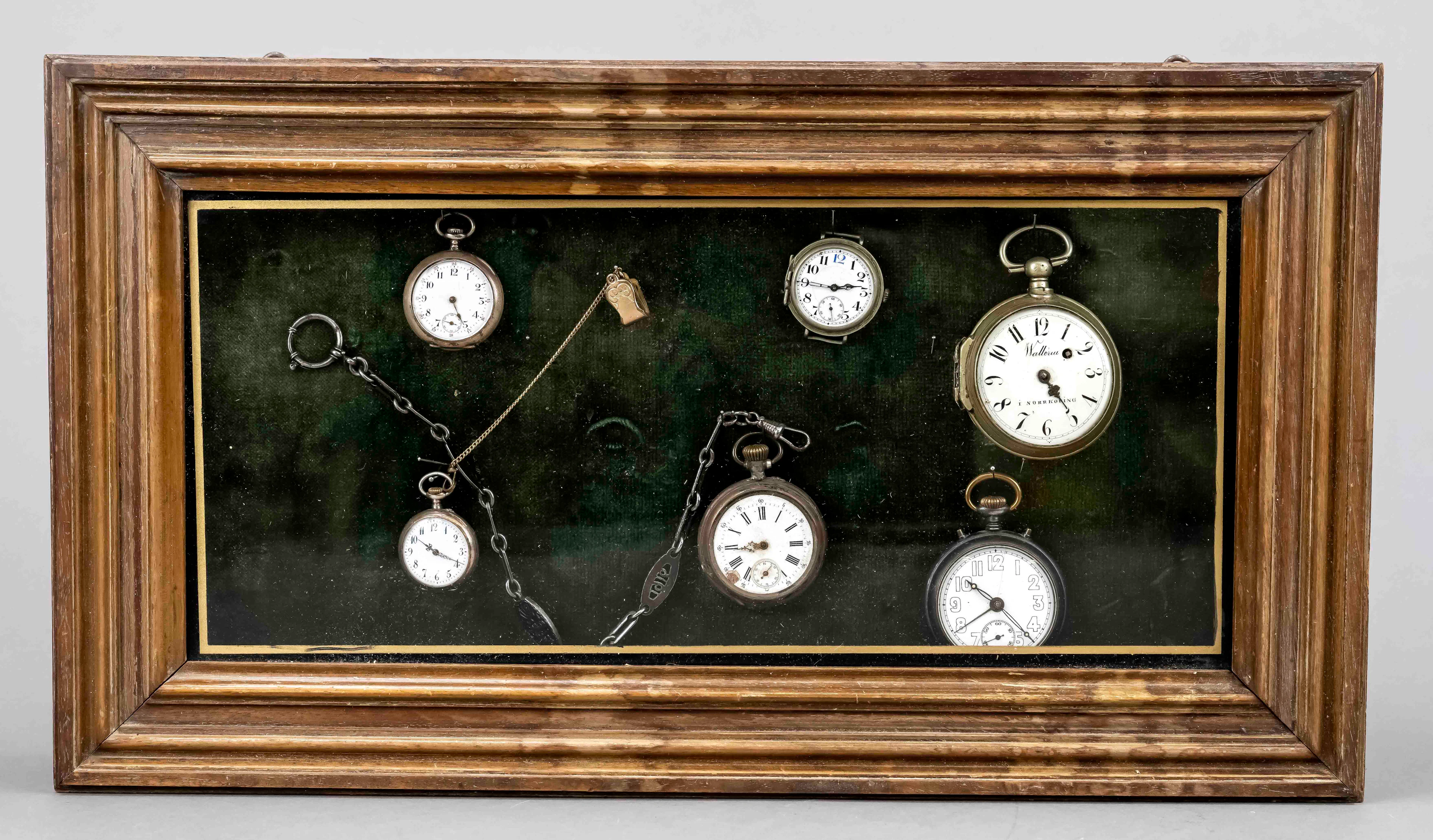 Vitrine Mahagoni verglast mit 6 U