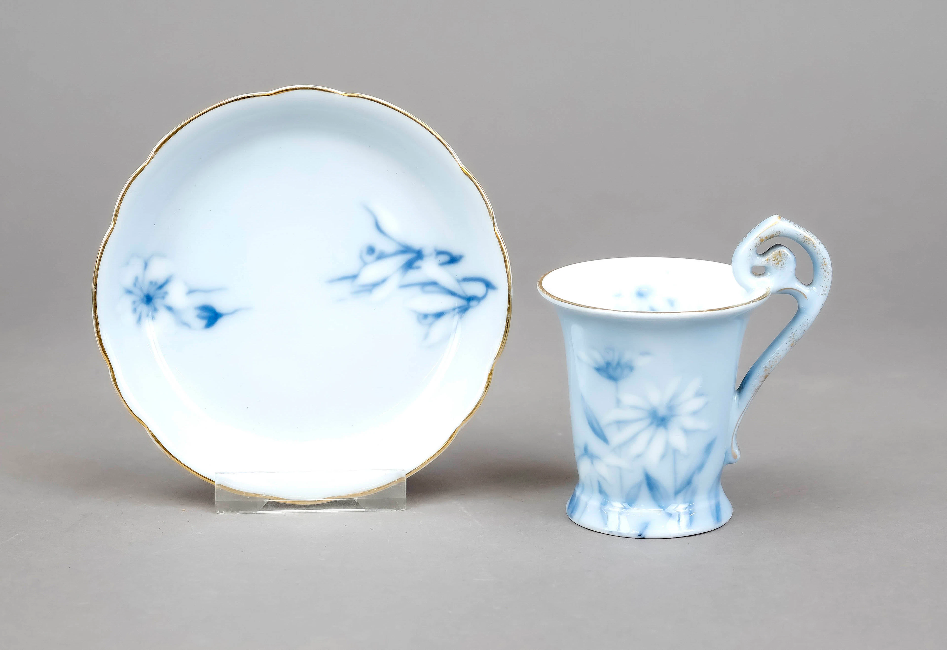 Jugendstil-Tasse mit UT, Rosentha