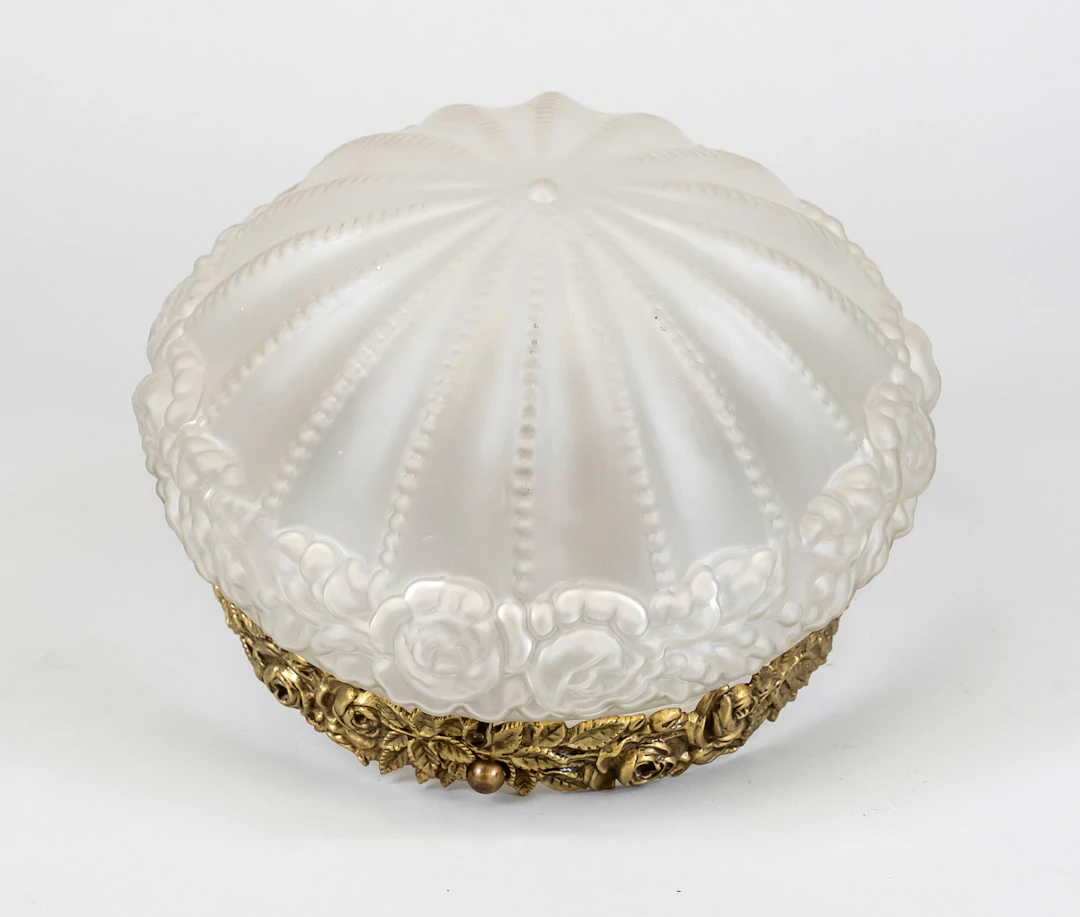 Plafonière, 20. Jh., ornamentiert