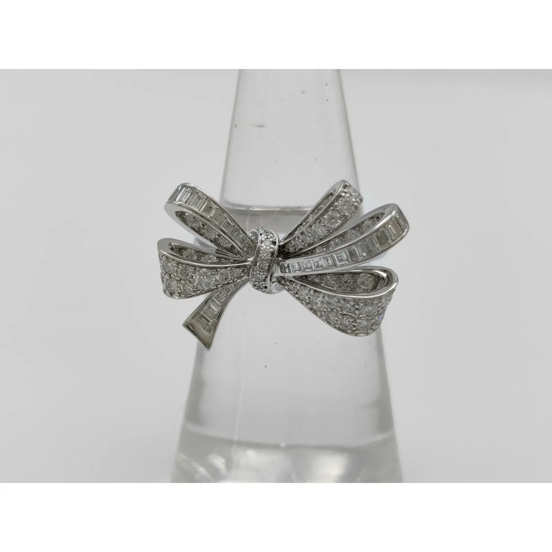 Graff Tildas Bow Diamond 18K White Gold Ring