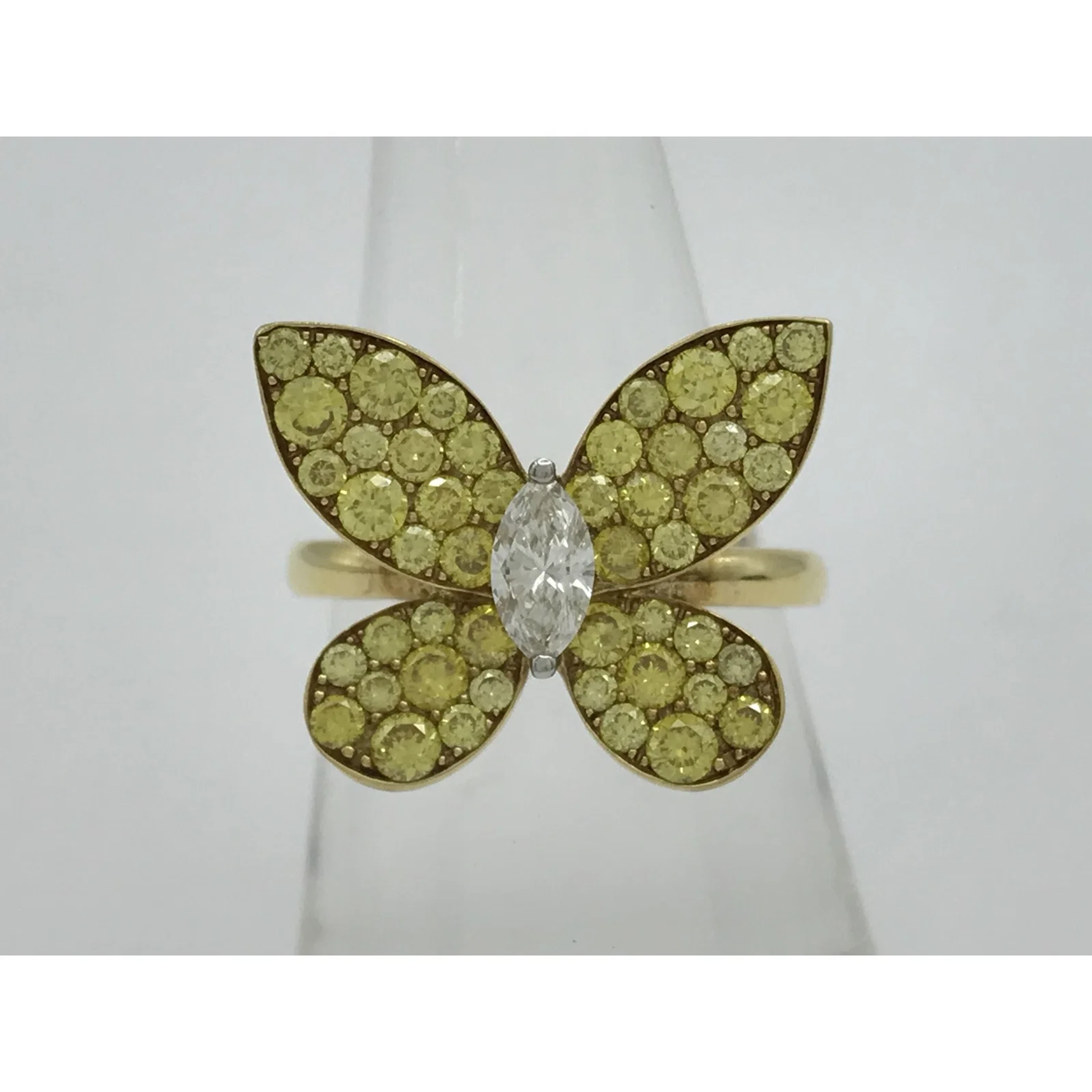 Graff Pave Butterfly Yellow Diamond and Diamond 18K Yellow Gold Ring