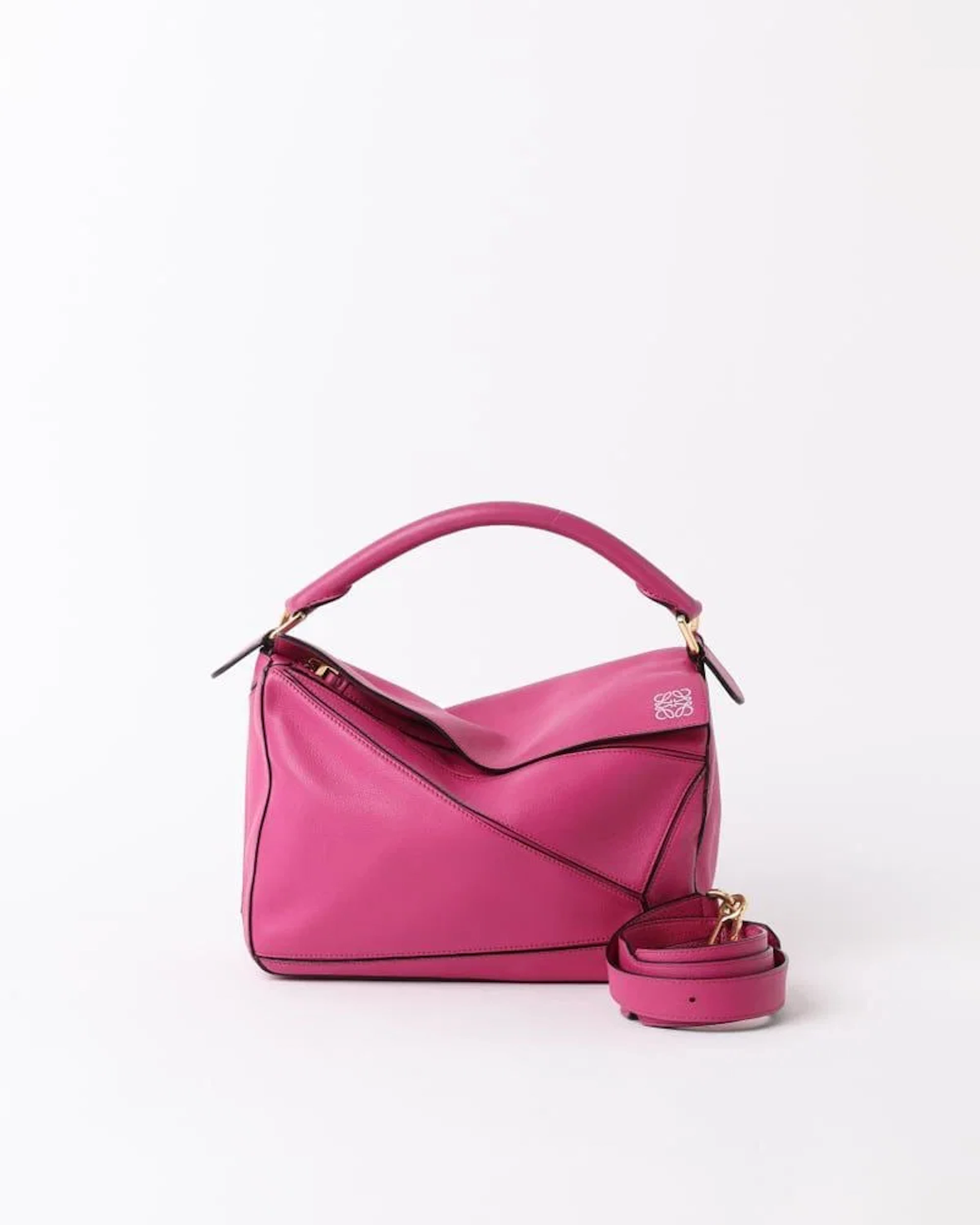 Loewe Medium Puzzle Bag in Pink Leather