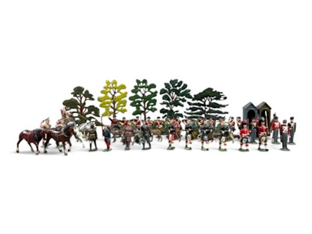 50+ Vintage Toy Soldiers and Accessories