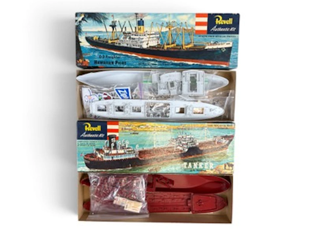 2 Revell 1955 Ship Model Kits