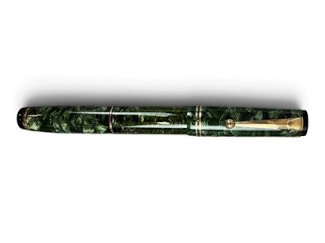 Swan Visofil Green Hatched Fountain Pen
