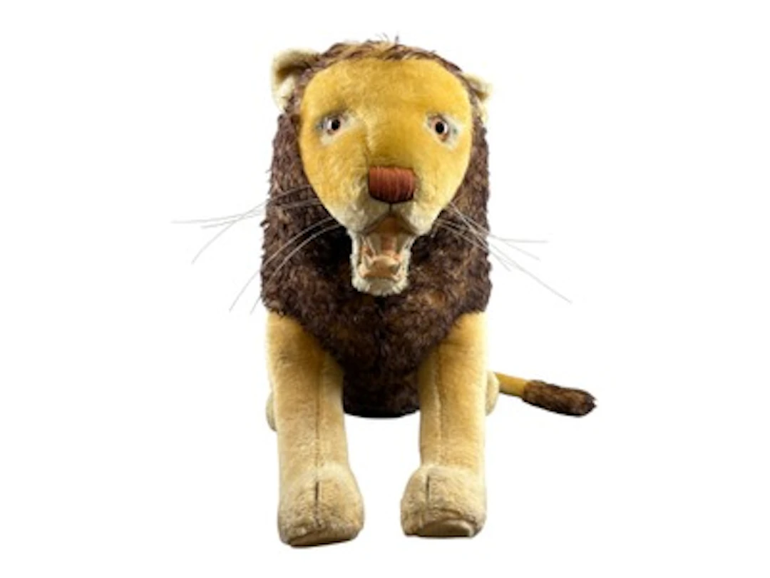 Large Steiff Studio Seated Lion
