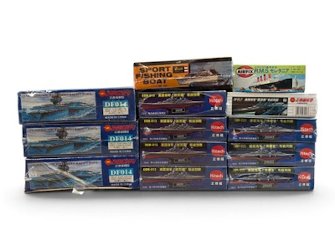 13 Modern Model Kits