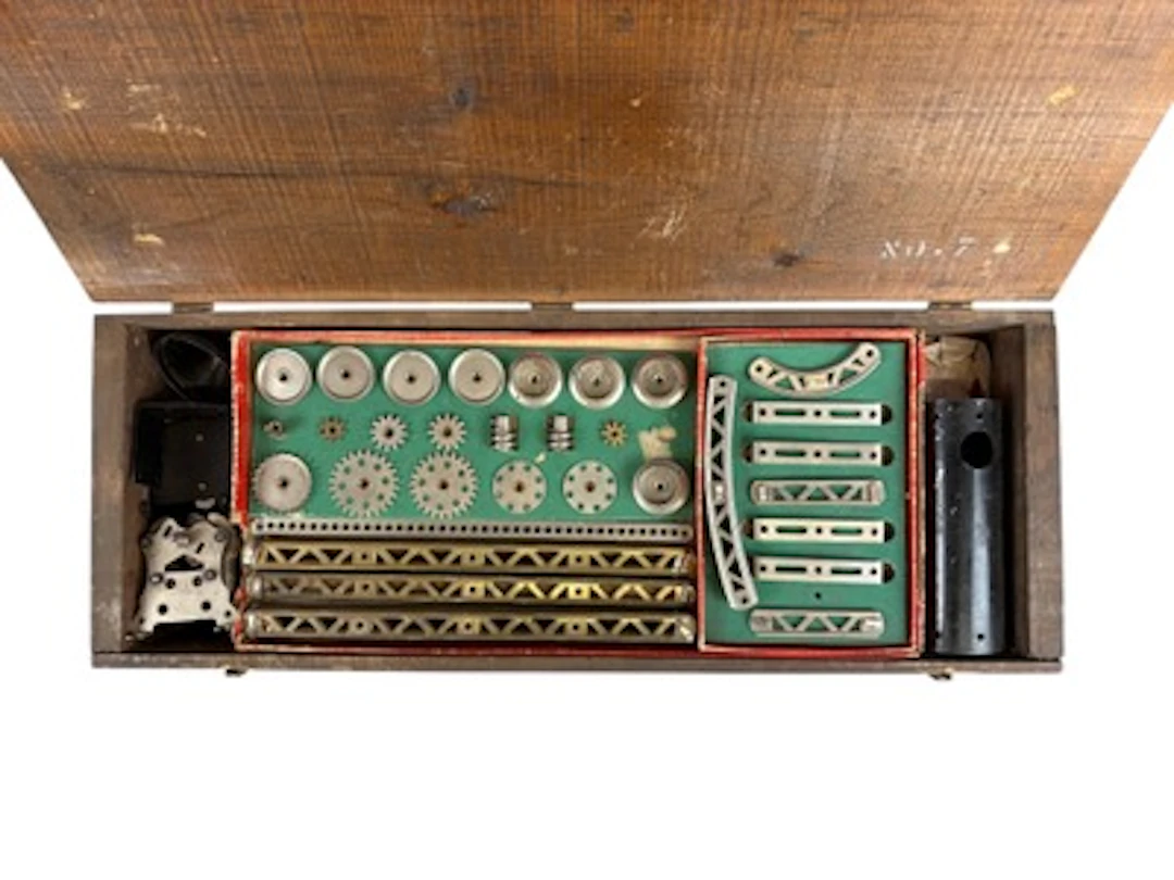 c.1926 A.C. Gilbert No.7 Erector Set