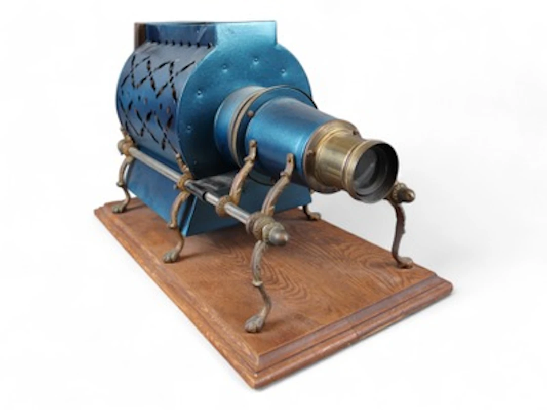 Pettibone Sciopticon Magic Lantern