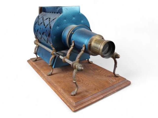 Pettibone Sciopticon Magic Lantern