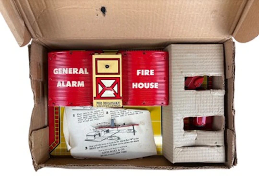 Marx Tin Litho General Alarm Fire House w/ Box