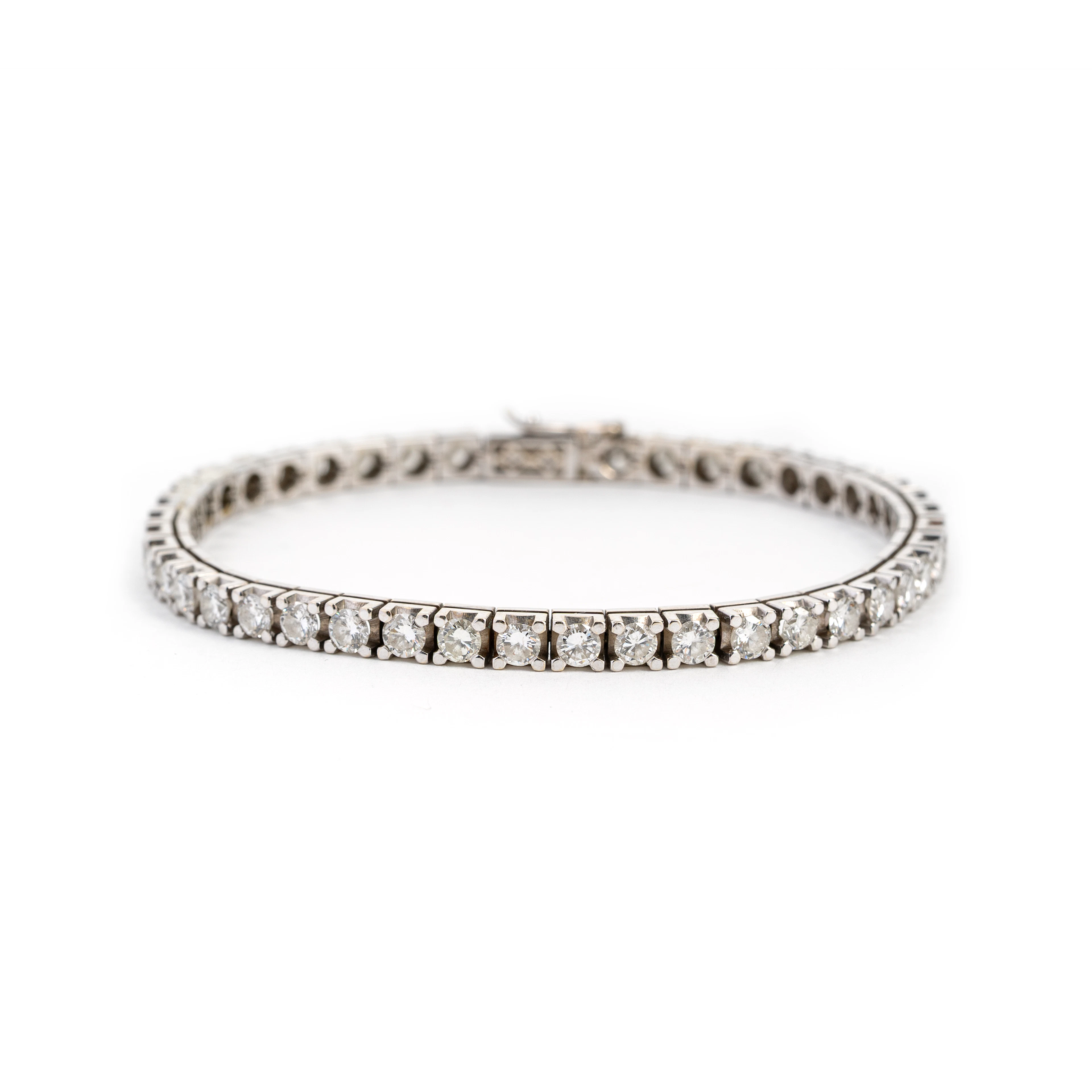 Bracciale tennis con Diamanti. Oro bianco 18kt, diamanti di 4.50 ct