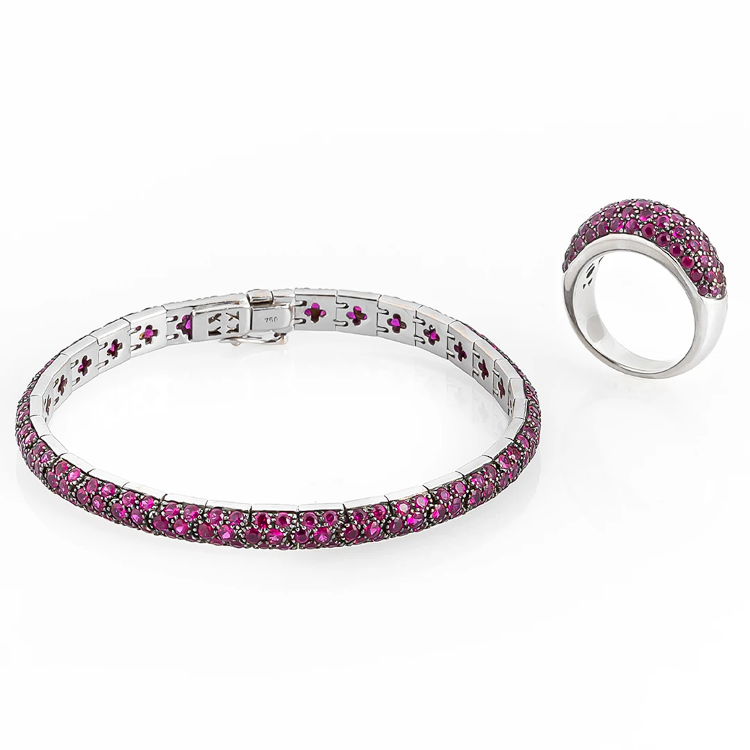 Bracciale tennis e anello con Rubini. Oro bianco 18kt, rubini pavè