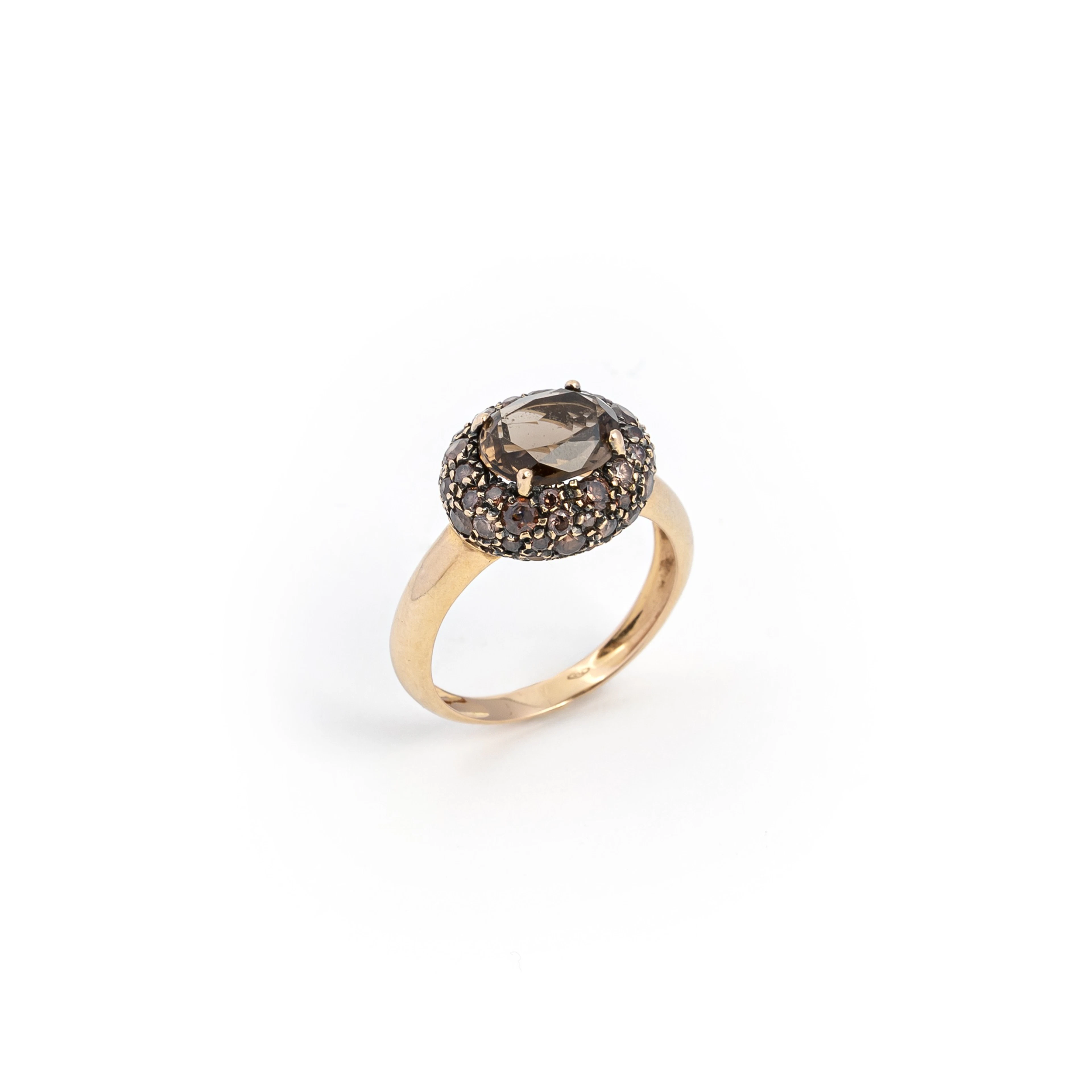 Anello con Topazio. Oro giallo 18kt, topazio taglio ovale e diamanti