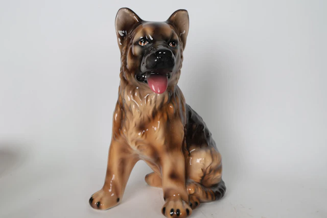 HUNDFIGURIN, golvfigurin, skulptur.