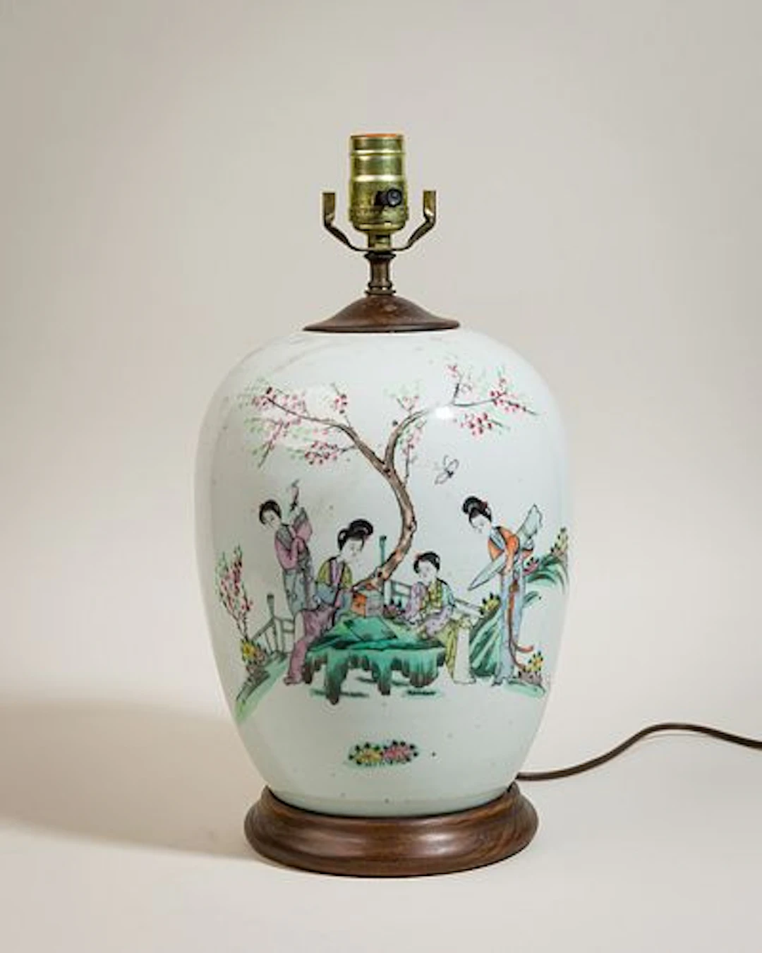 Chinese Famille Verte ginger jar converted to table lamp