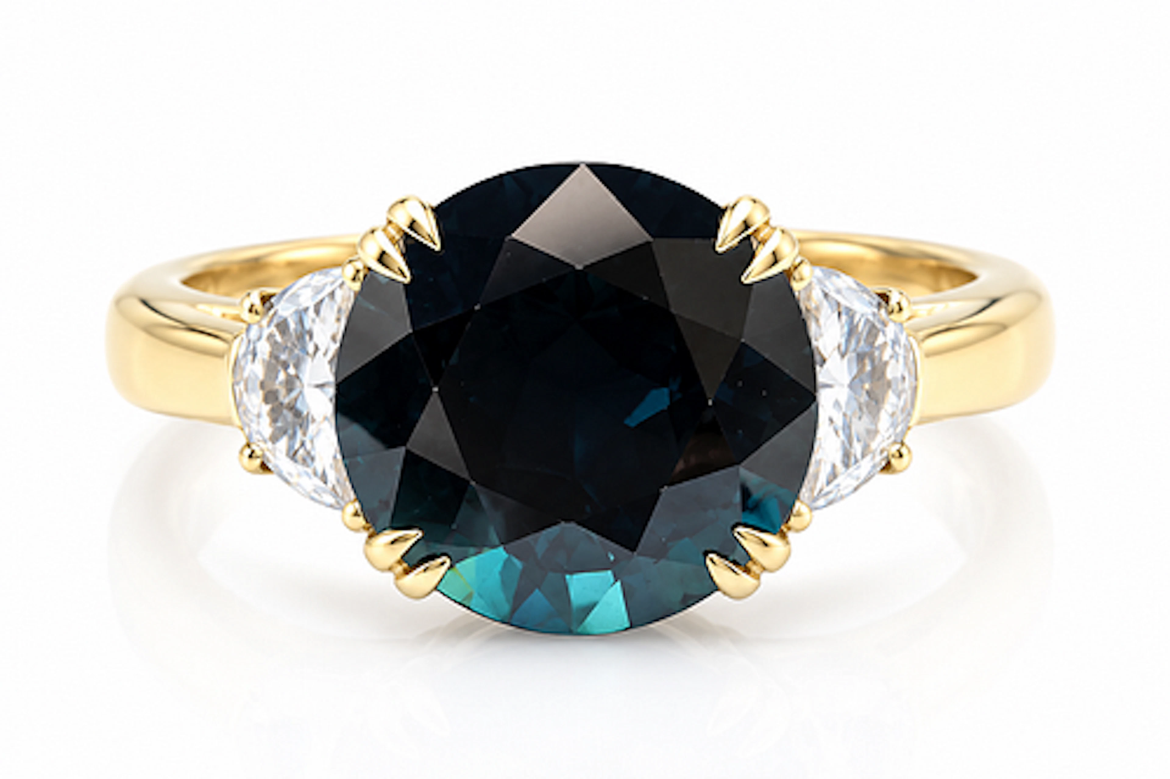 18k Gold, 4.50 ct Sapphire & Diamond Ring