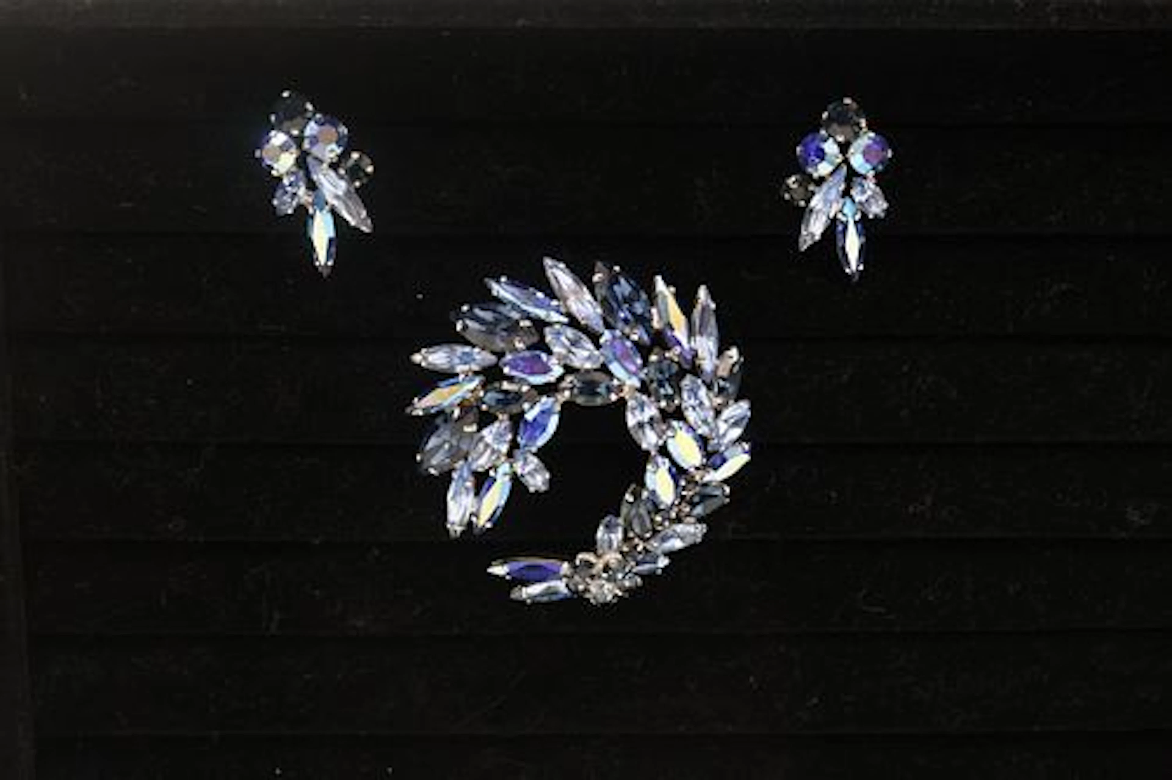 Sherman Shades Of Blue Brooch with Clip On Earrings