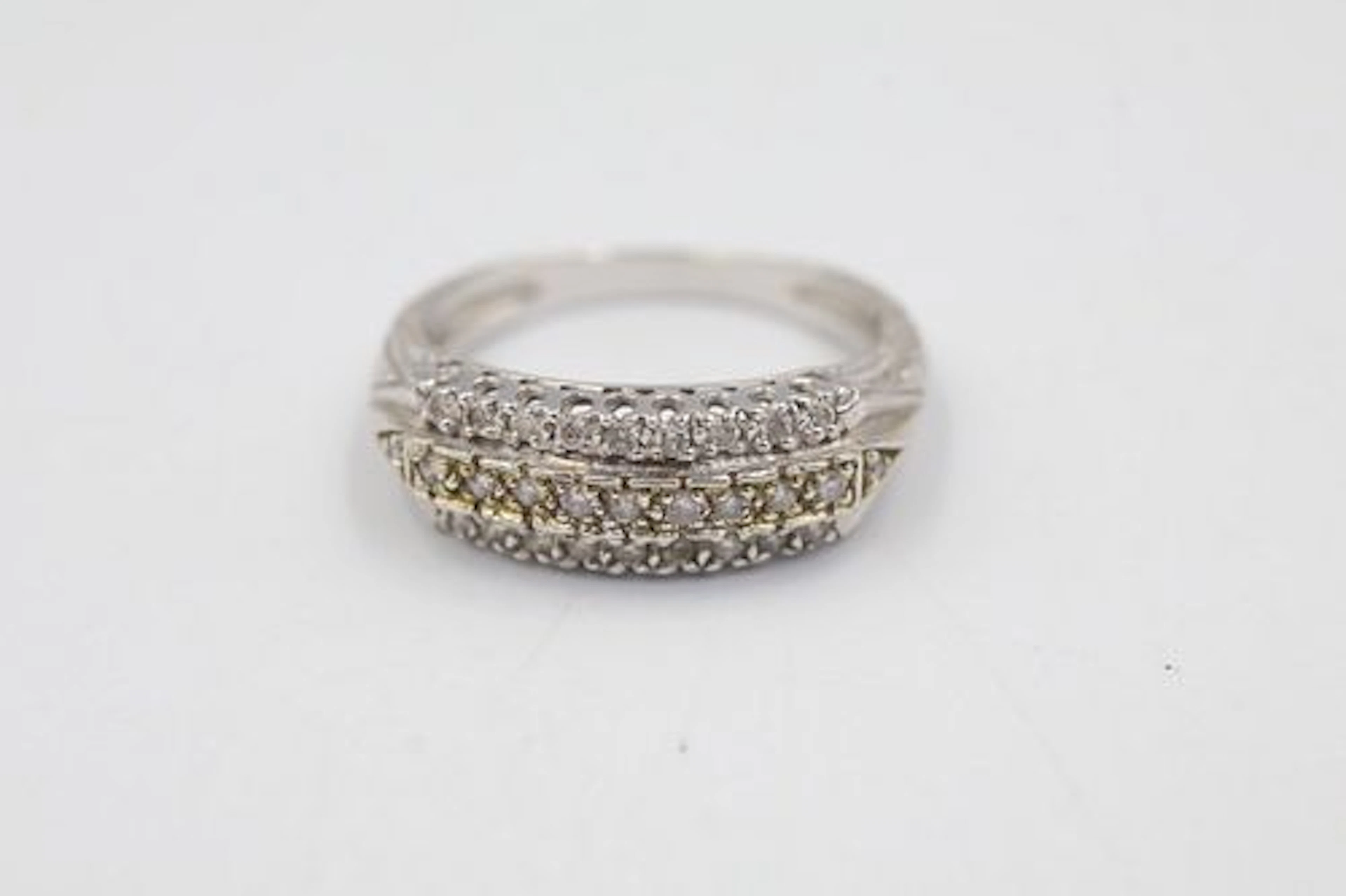 14k White & Yellow Gold & Diamond Ring