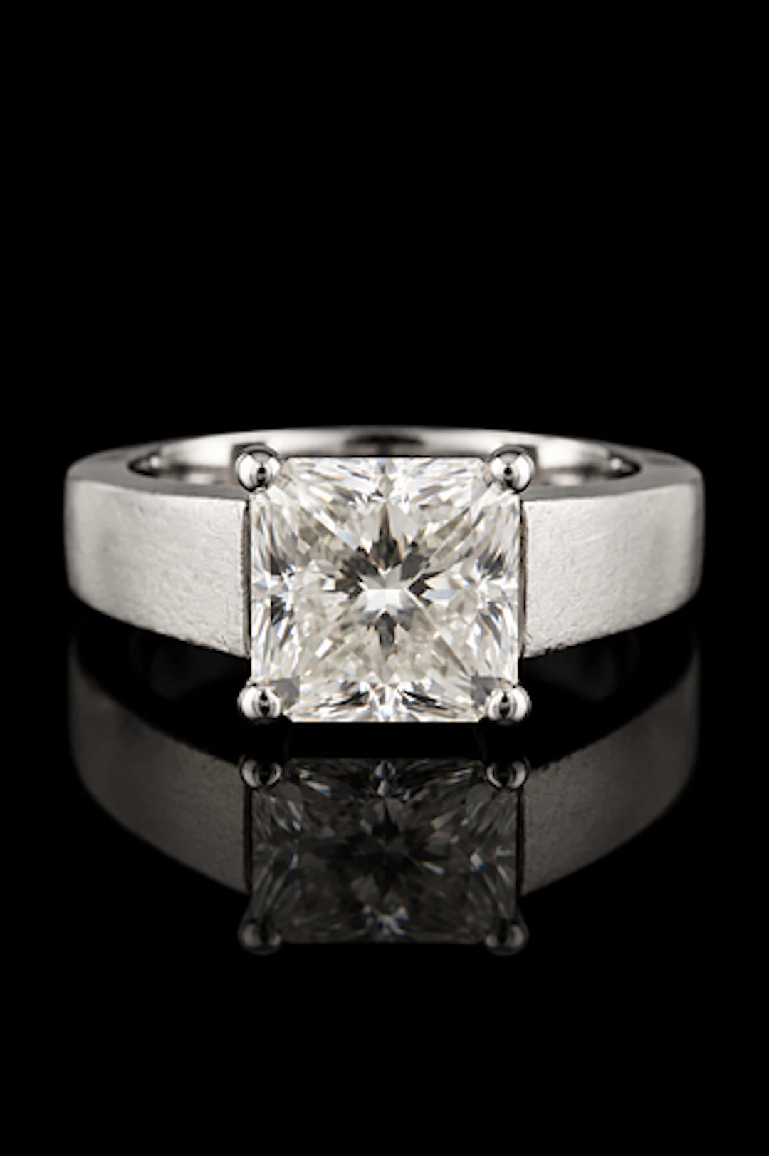 Platinum & 2.02 ct diamond solitaire GIA Appraisal