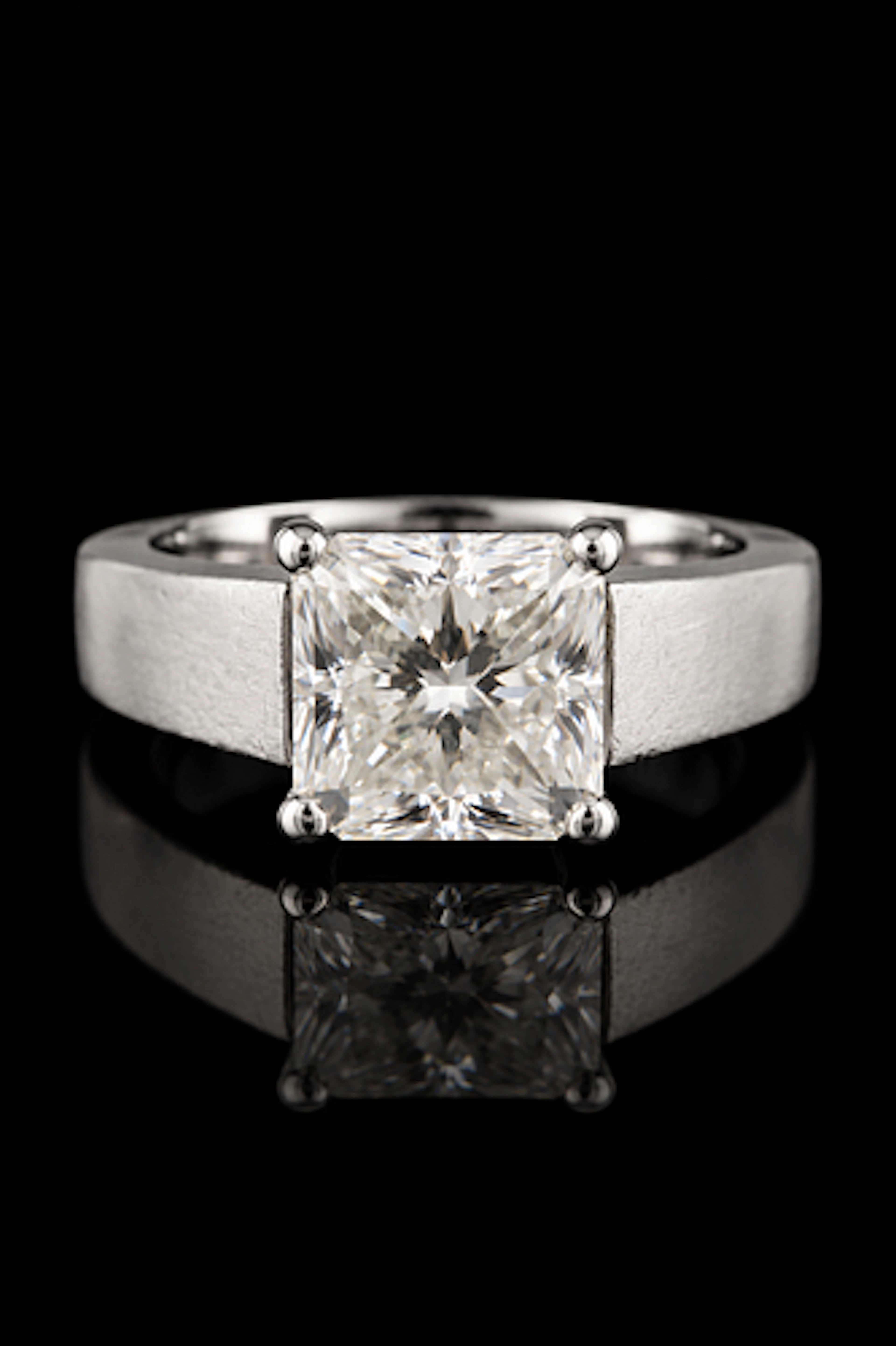 Platinum & 2.02 ct diamond solitaire GIA Appraisal