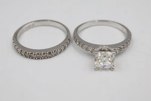 18k White Gold Engagement Set