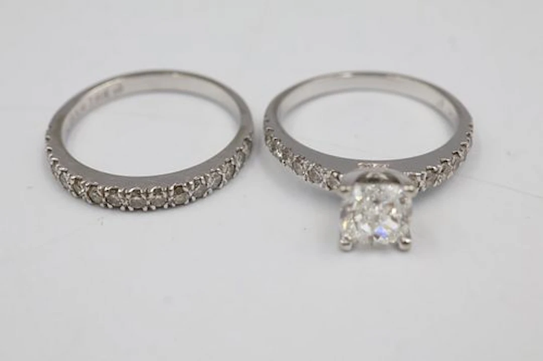 18k White Gold Engagement Set