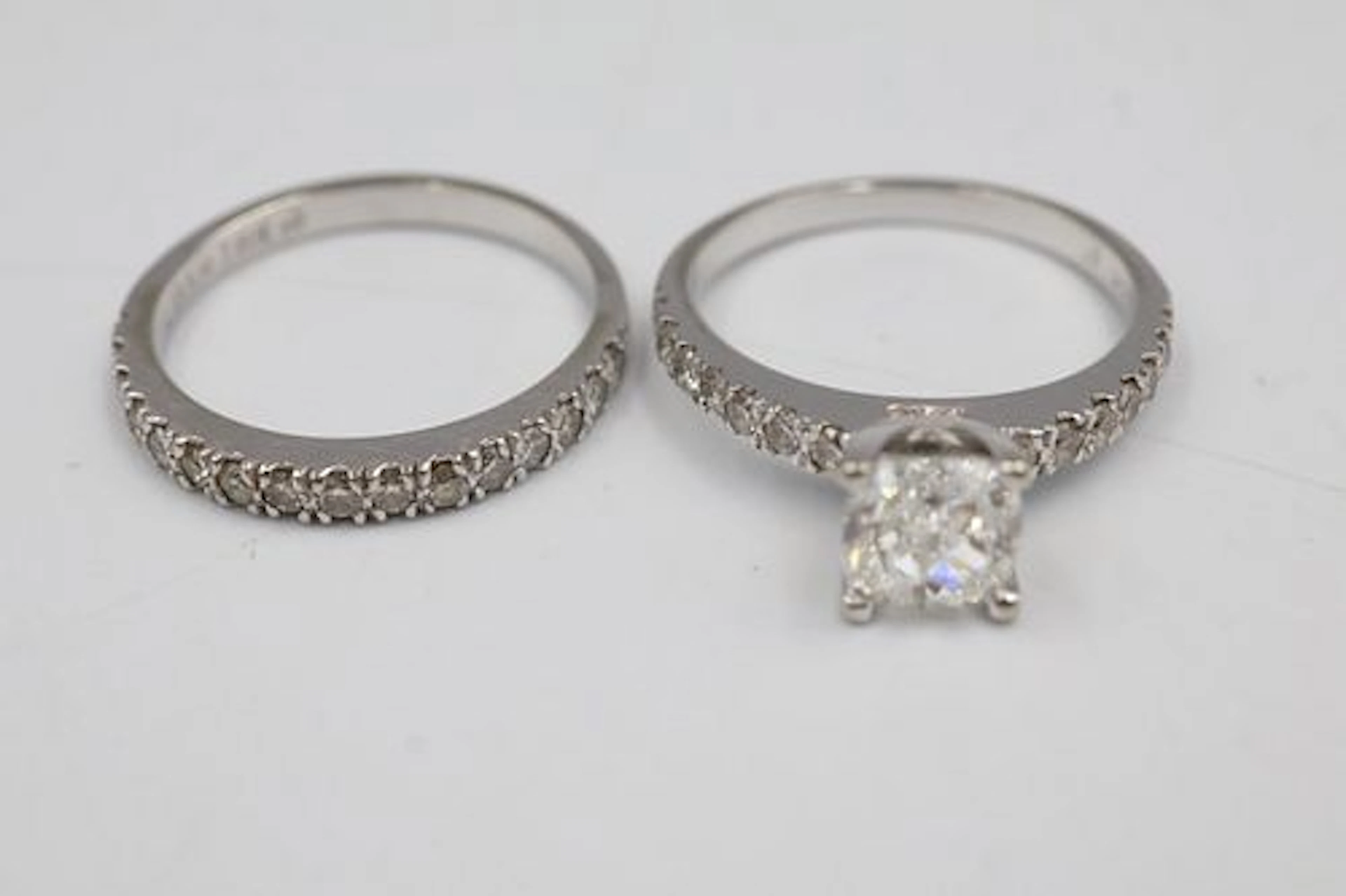 18k White Gold Engagement Set