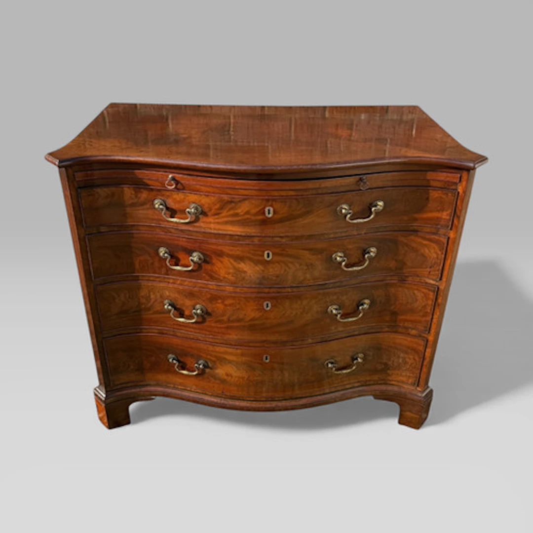Georgian Mahogany Serpentine Chest of Drawers Writing Brush & Slide c1760