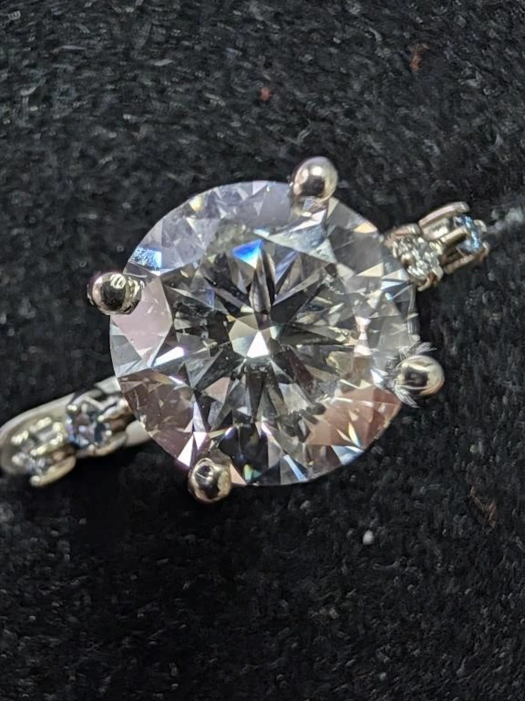 $7100, 10K(2.3g), lab diamond (3ct), lab diamond (
