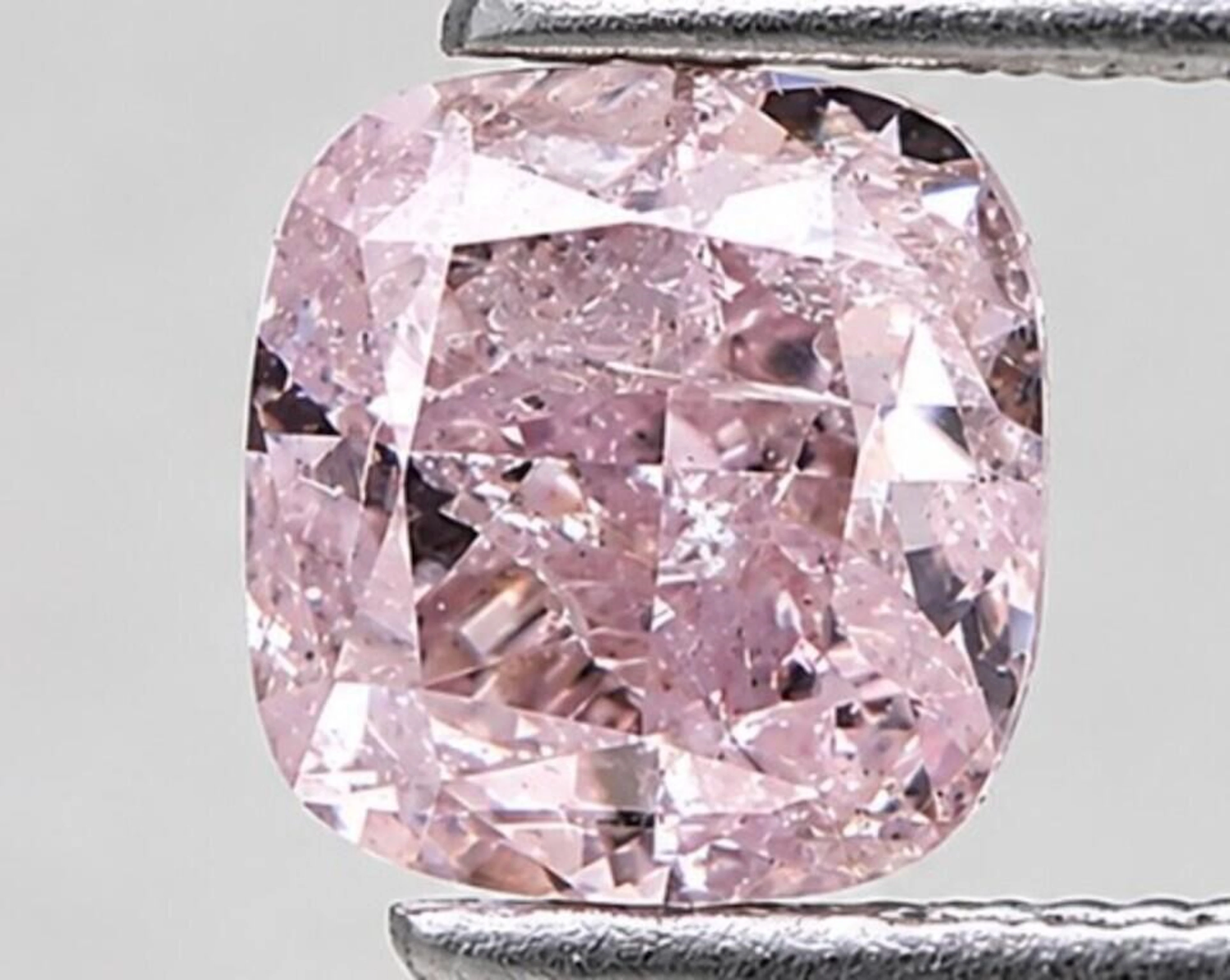 $5340* GIA Certified, natural diamond 0.48ct.Cushi