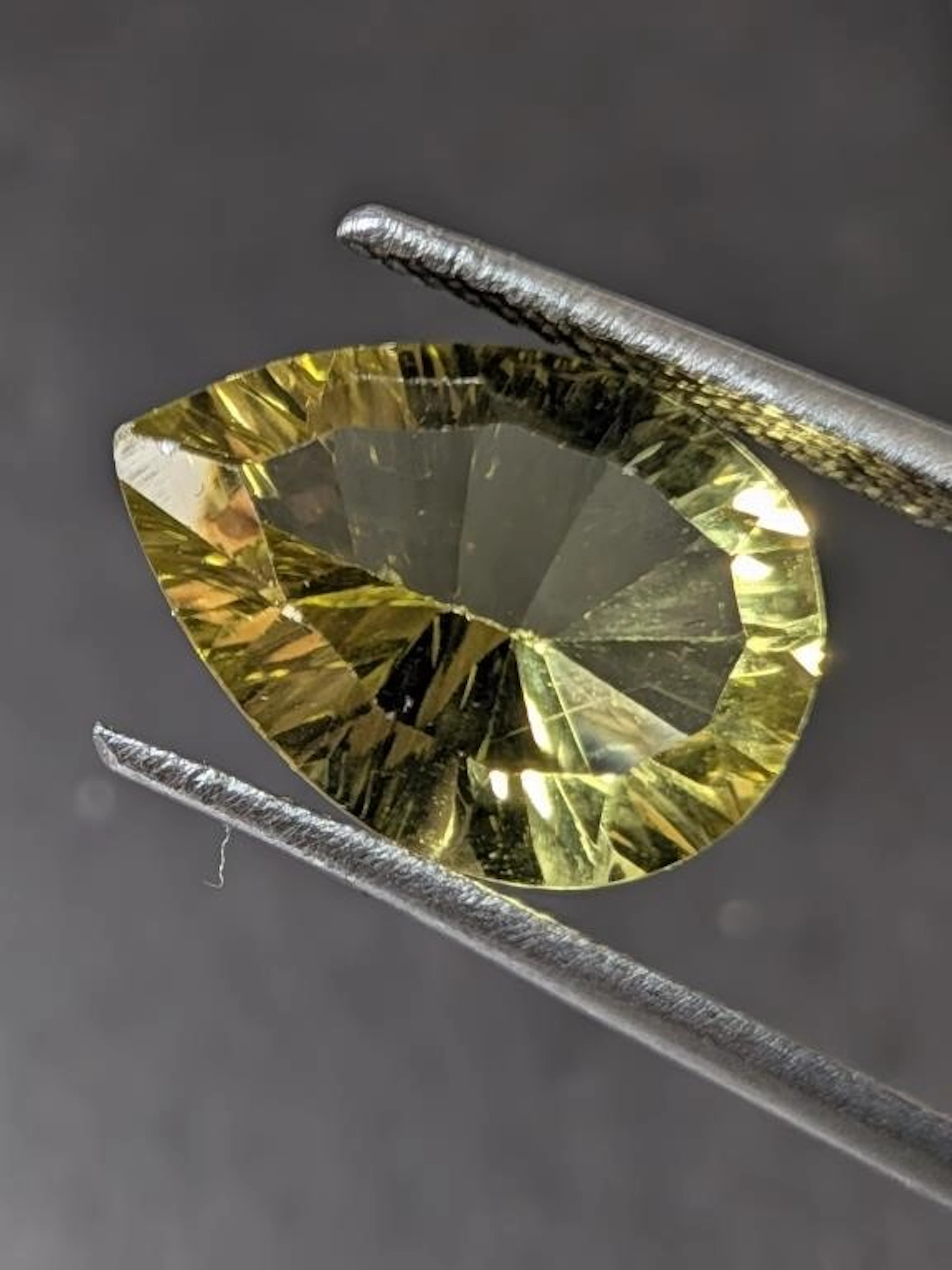 $110, Genuine Lemon Quartz (5.7ct)Gemstone, apprai