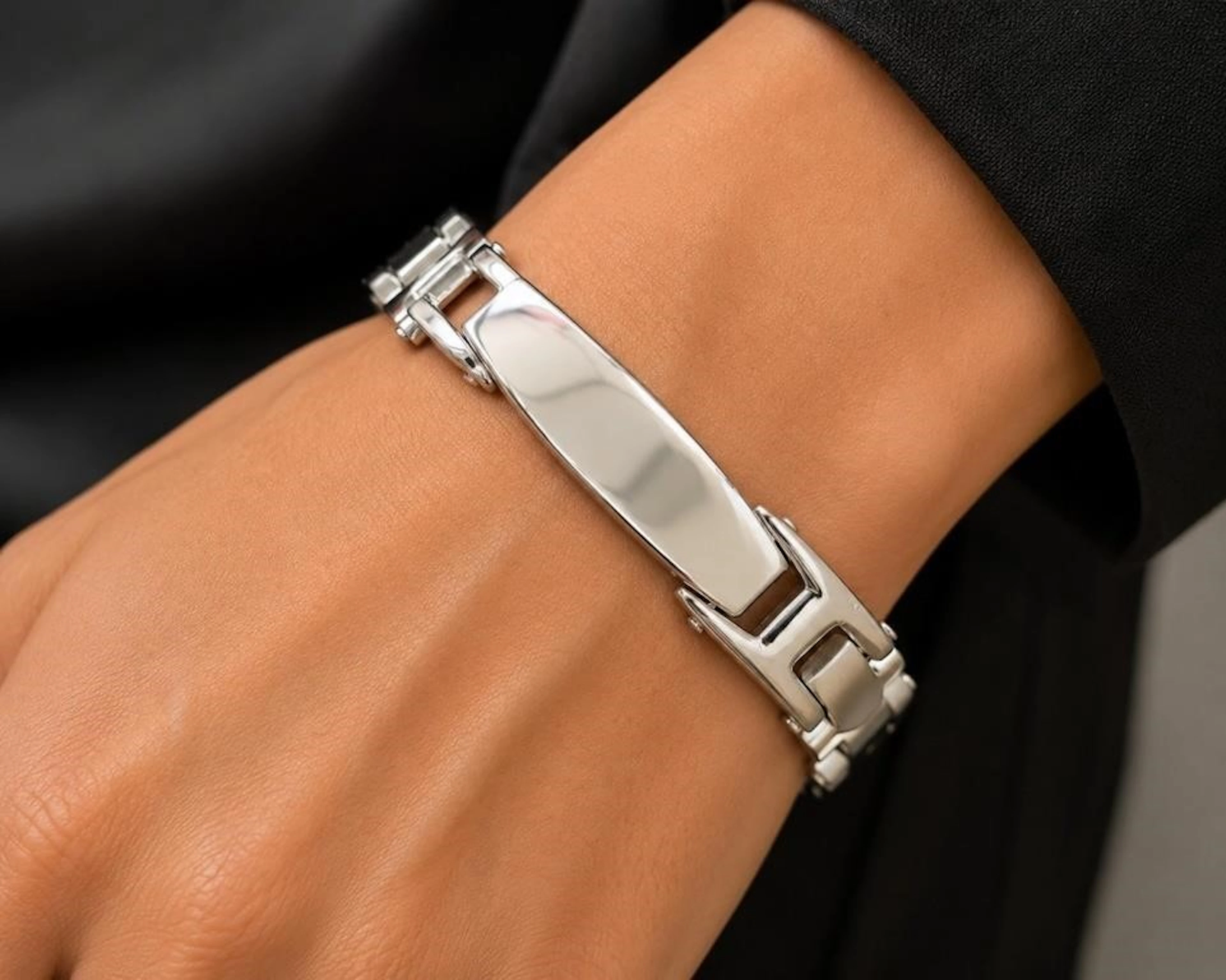 $40, stainless steel (43.74g), bracelet, retail va
