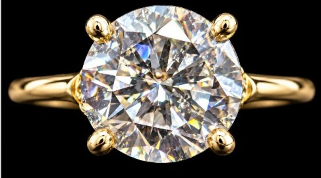$4300, 10k(2.7g), lab diamond (2.05ct), lab diamon