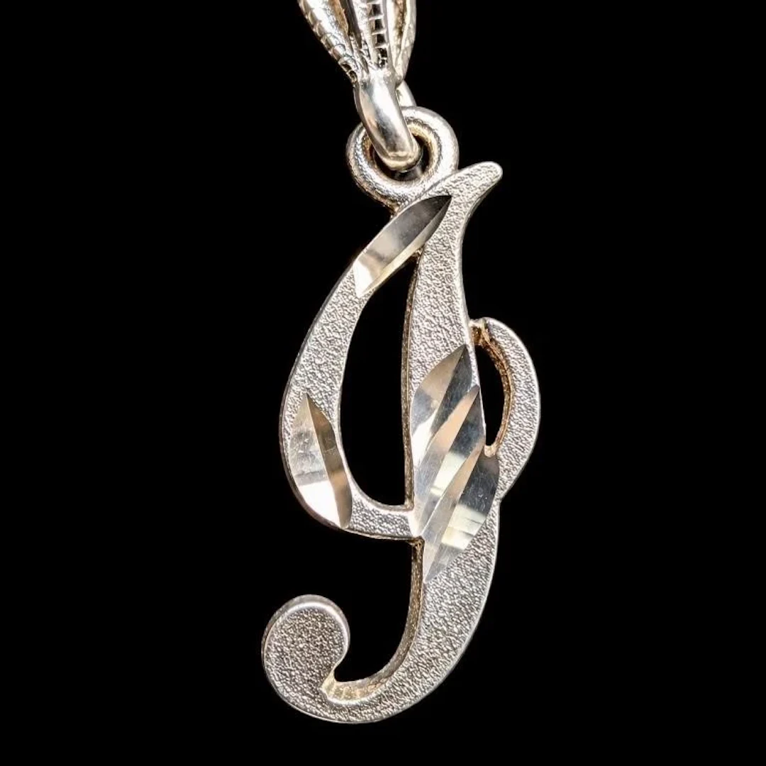$20, silver(0.72g), pendant, retail value $20