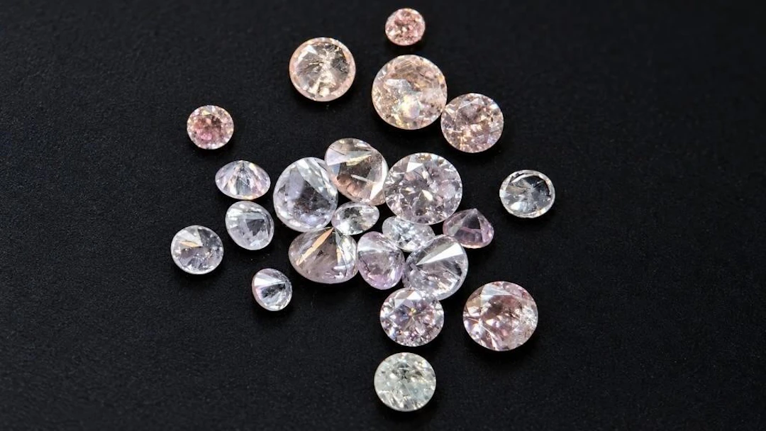 $2000, Natural fancy color diamonds, assorted size
