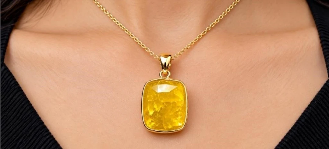 10k(0.7g), diamond (2.85ct)pendant, retail value $