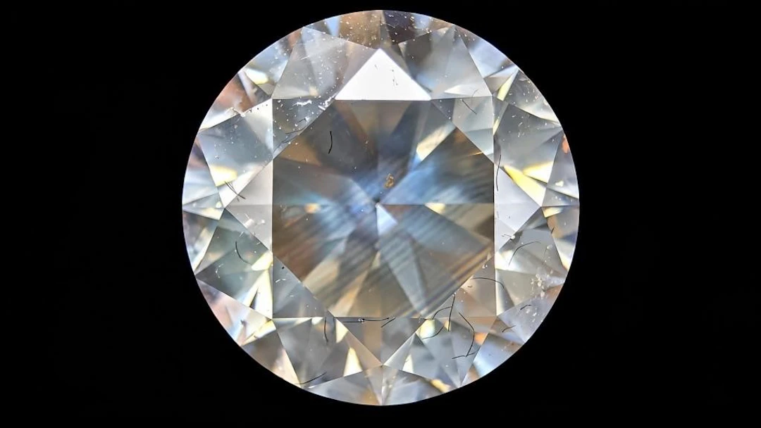 $50000, natural diamond (4.1ct)gemstone, retail va