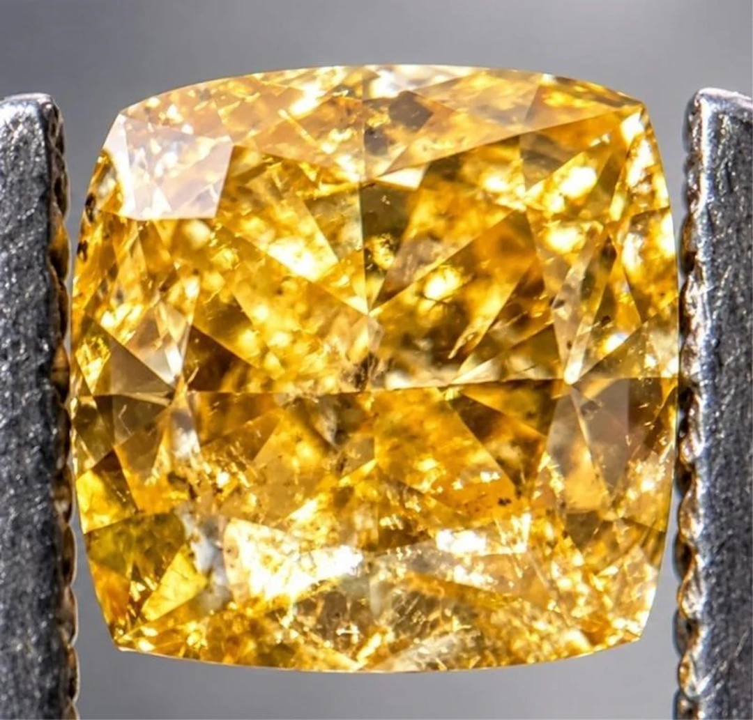$7876* GIA Certified, natural diamond 0.37ct.CUSHI