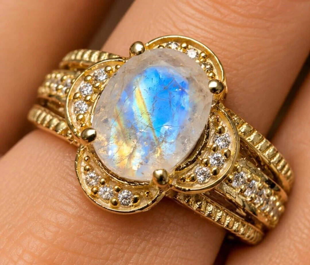 $280, silver(3.92g), moonstone (1ct)ring, size 7