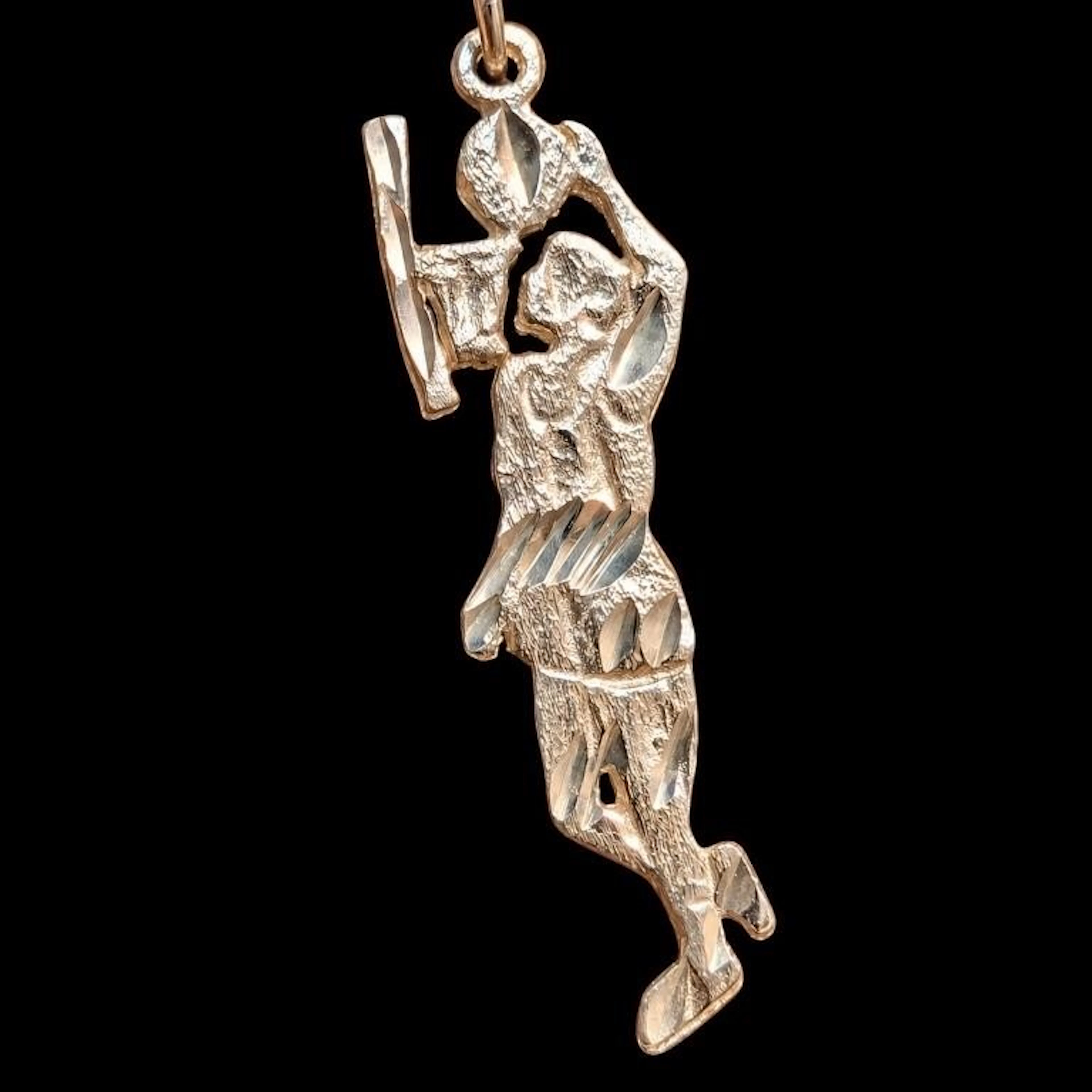 $40, silver (1.37g), pendant, retail value $40