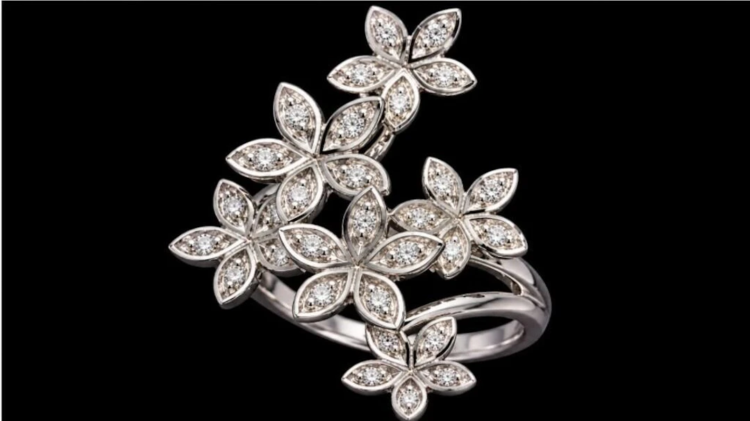 $2590, 14k(5.9g), diamond (0.15ct)ring, size 7, ap