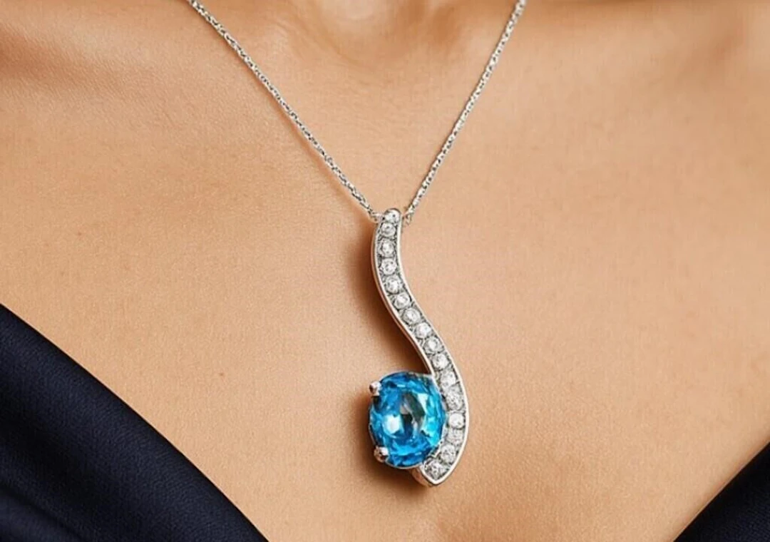 $2500, 10k(1.6g), blue topaz (0.5+0.2ct)necklace