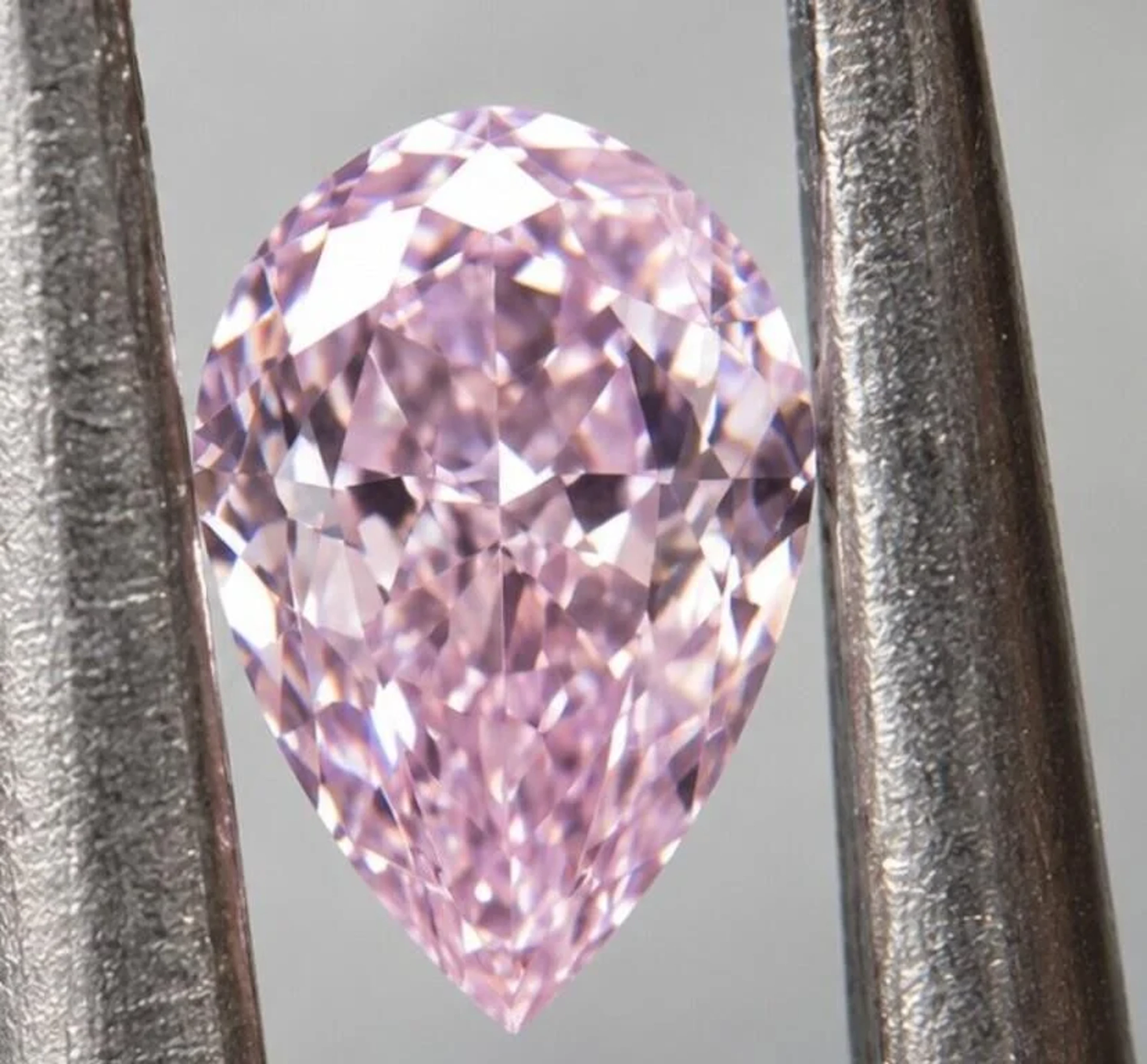 $3780* GIA Certified, natural diamond 0.12ct.PEAR
